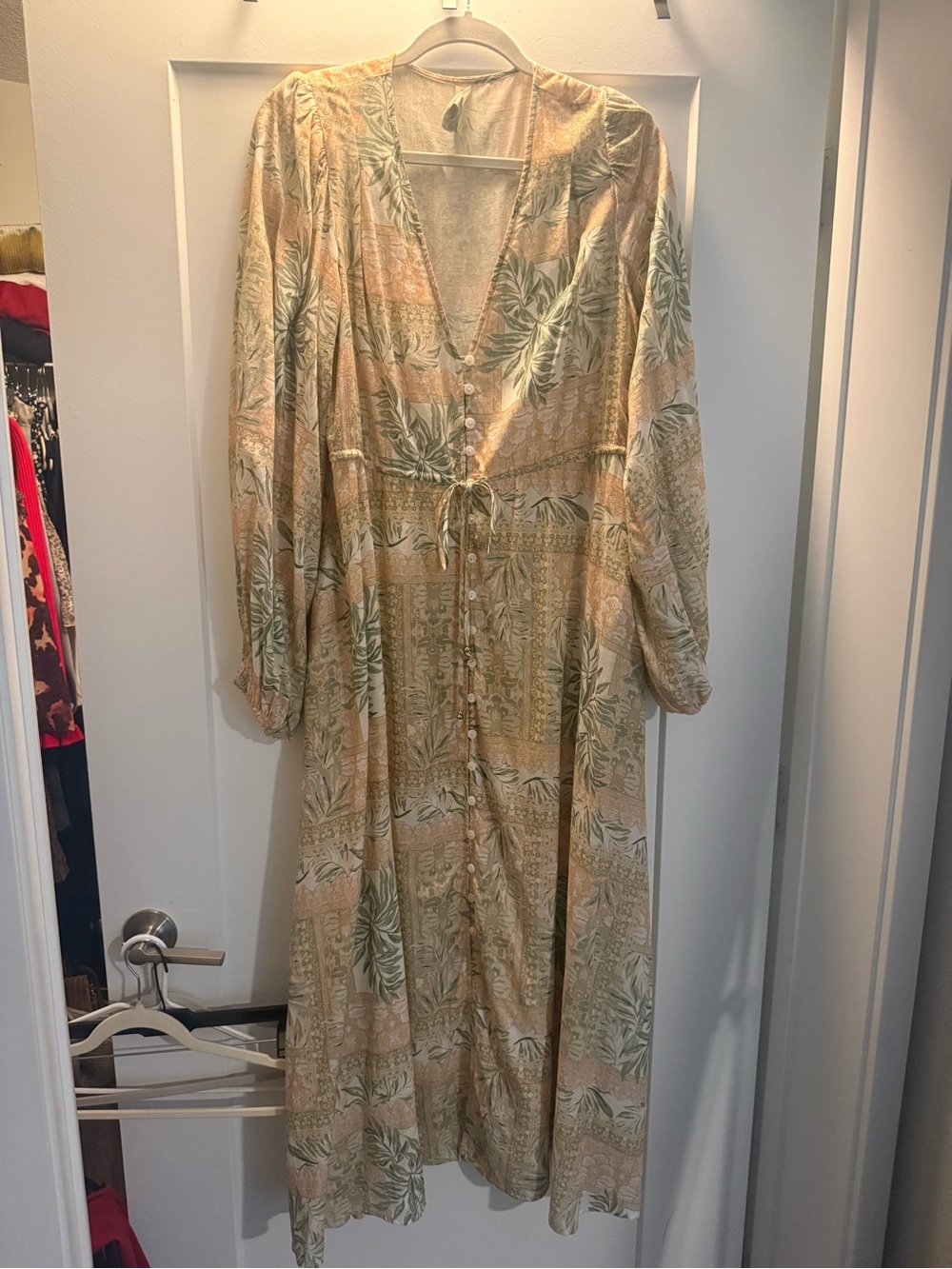 Kivari Maxi Dress Size 8 **FLAW - Picture 6 of 10